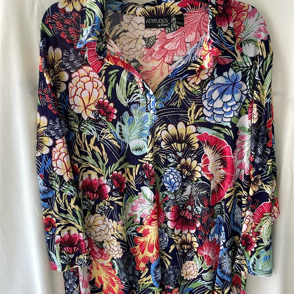 Women’s floral tunic blouse
